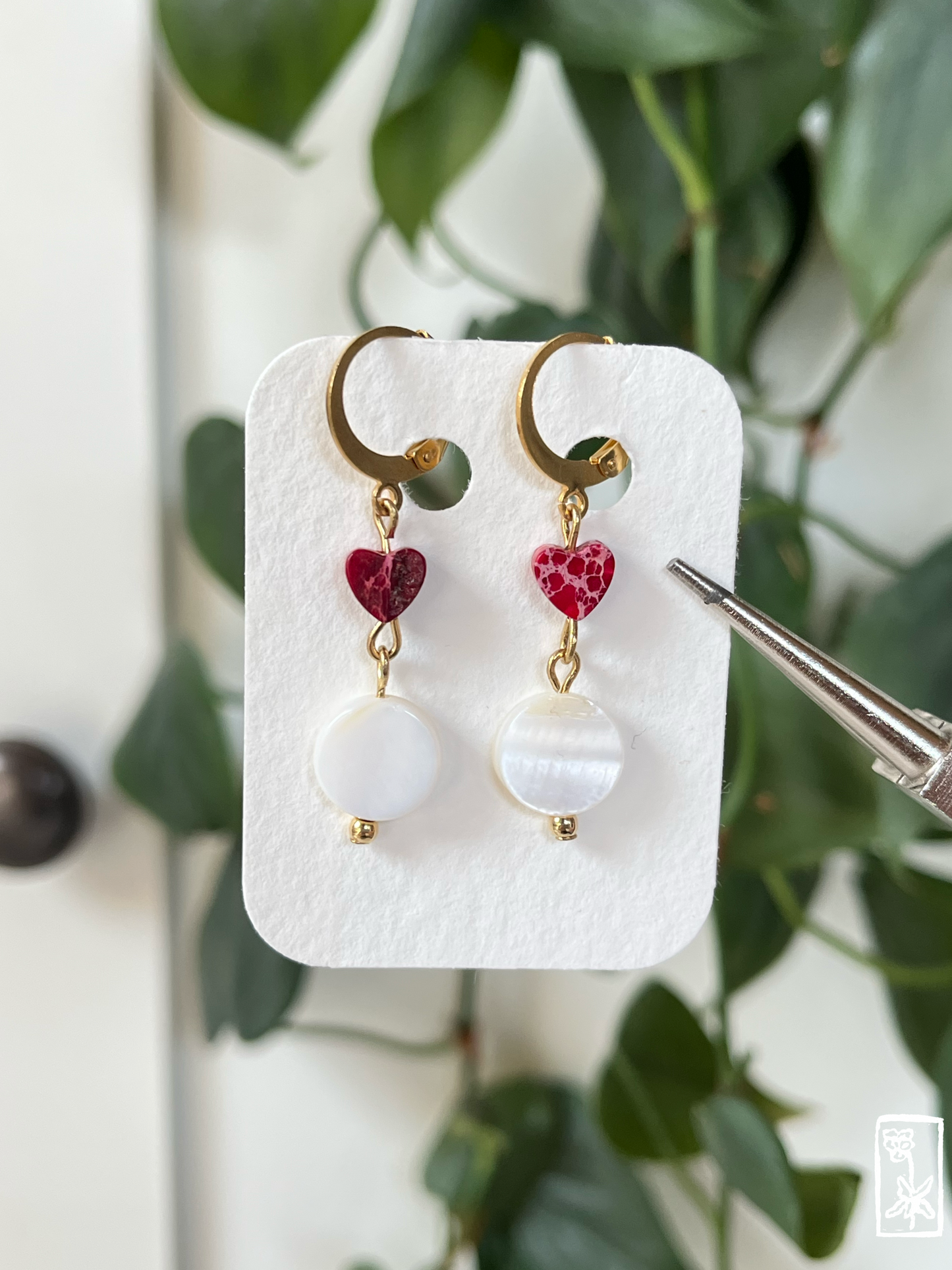 Ohrringe mit roten Jaspis Herzen