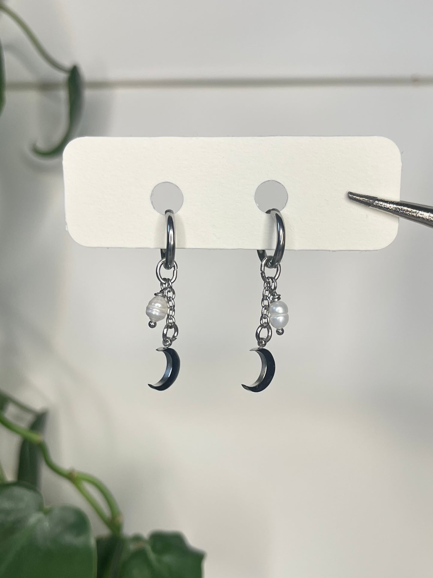 "Mondschein" Ohrringe mit Süßwasserperlen  🌙𓇼 ⋆.˚