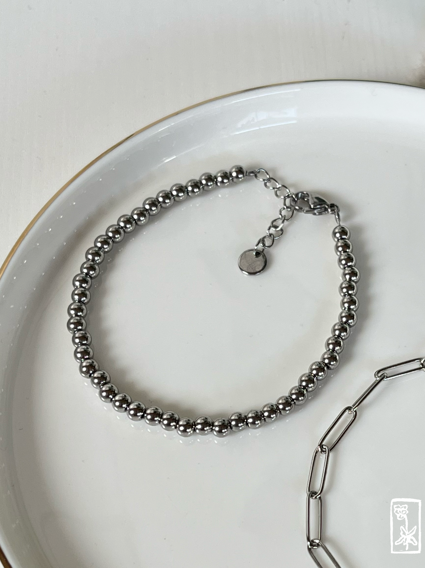 Armband aus Edelstahl-Perlen